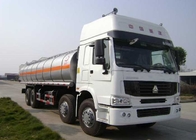 25 l'euro de CBM 8X4 LHD 2 336 camions de réservoir grossiers de stockage d'huile de HP a approuvé l'OIN