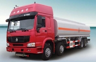 Camion 30CBM de réservoir de stockage de pétrole de SINOTRUK HOWO pour le transport 8X4 RHD Euro2 336HP d'huile