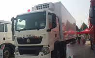 type d'entraînement 8×4 35 camion de livraison réfrigéré de tonnes pour garder les marchandises fraîches