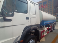 Camions de réservoir d'eau de SINOTRUK HOWO 6x4 LHD 371HP 18CBM