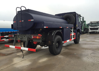 camions de réservoir de stockage de pétrole de 4X4 Off Road/huile de table de transport de camion embrayage hydrauliquement