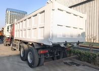 Sinotruk Howo camion de décharge à bascule 400hp 6 × 4 20CBM Cylindre hydraulique de levage avant