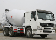 Grand camion de mélangeur concret avec le réservoir résistant à l'usure de haute résistance de plaque d'acier