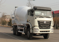 Camion de mélangeur de ciment de pompe hydraulique de rendement élevé pour le chantier de construction
