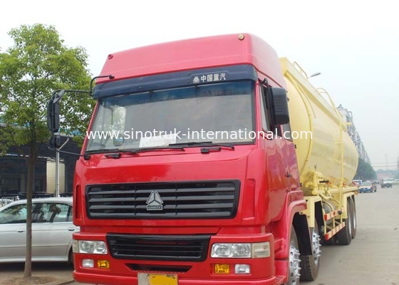 Le véhicule de camionnage en vrac 371HP 12 de camion de réservoir de ciment/de transport en vrac sec roule