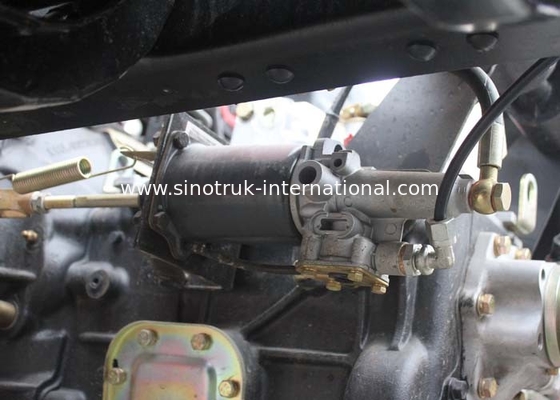 Camions commerciaux de faible puissance/livraison camion de boîte de 17 pieds avec la basse consommation de carburant