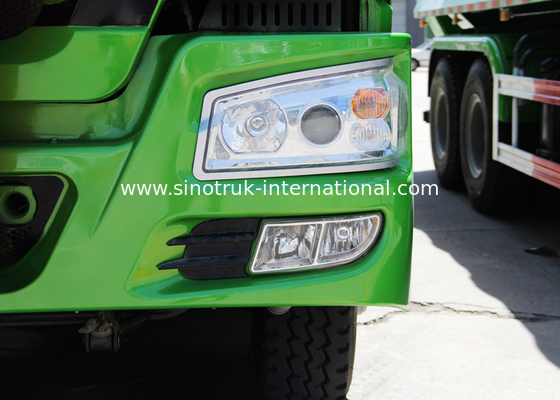 Type municipal blanc/rouge d'entraînement du camion à benne basculante de Sinotruk Howo d'administration LHD 6X4