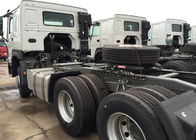 HW76 de LHD 6 x 4 336HP 10 des roues HOWO de tracteur sécurité simple de couchette de cabine du camion