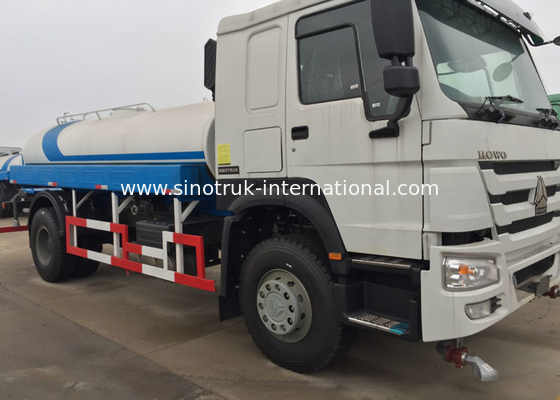 Camion de réservoir d'eau de construction de SINOTRUK HOWO 10CBM avec le géant de rotation de 360 degrés