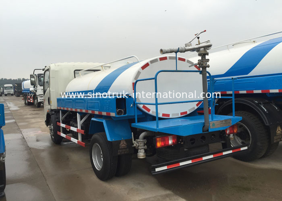 Camion de réservoir d'eau de construction de SINOTRUK HOWO 10CBM avec le géant de rotation de 360 degrés