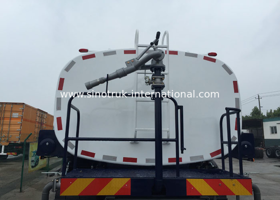 Camion d'arroseuse de l'eau de SINOTRUK 20CBM avec le traitement anti-corrosif interne