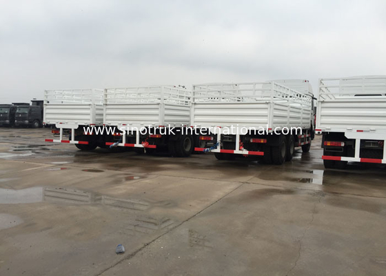 Véhicules de fret économiques légers des marchandises HOWO 25 tonnes de couchette de 10Wheels LHD 290 HP deux
