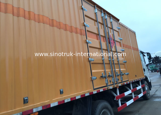 Véhicule de camion de l'euro 2 de Van Cargo Truck SINOTRUK HOWO 4X2 LHD de haute sécurité