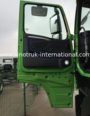 Camion à benne basculante lourd de SINOTRUK HOWO RHD 6X4 pour le chargement de matériau de construction