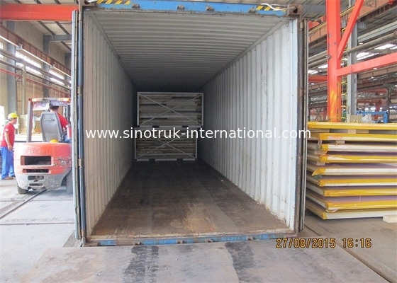 SINOTRUK a isolé des panneaux de CKD pour faire le corps réfrigéré de cargaison de camion de livraison