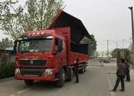 SINOTRUK HOWO T5G Wing Van Cargo Truck 8X4 12 roule le moteur Euro4 336HP d'HOMME de LHD
