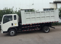 Sinotruk Howo 8 tonnes de camion à benne basculante de faible puissance 4×2 de levage moyen Rhd