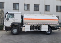 Camion de réservoir de stockage de pétrole de Sinotruk Howo 10-20CBM euro de 4 x de 2 Lhd 2 290 puissances en chevaux