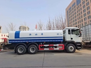 Chaîne de pulvérisation du camion de réservoir d'eau de SINOTRUK SITRAK 6x4 LHD 15-20CBM au loin