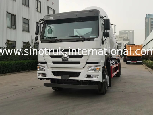 Fosse septique de camion d'aspiration d'eaux d'égout de pompe à vide nettoyant 16CBM LHD 290HP