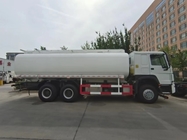 Camion de réservoir de stockage de pétrole de roues de HOWO 6×4 10 400HP 20CBM pour le transport