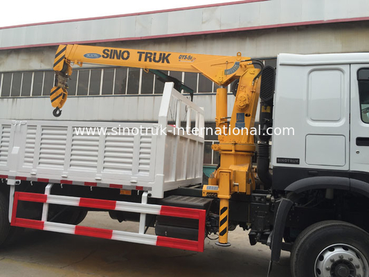 Le petit camion monté tend le cou 5-10 tonnes de HIAB, camion de grue de boom d'articulation