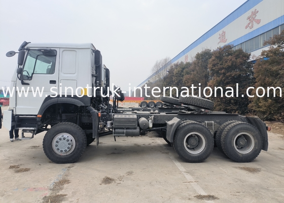 Sinotruk Howo Camion tracteur Rhd à quatre roues motrices 6 × 6 Weichai 400 ch Blanc