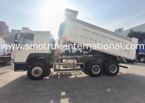 Sinotruk Howo camion de décharge à bascule 380hp 6 × 4 20CBM blanc avec bâche automatique