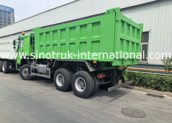 Sinotruk Howo dépoussiéreur à bascule Weichai 400hp 6 × 4 Lhd Levé vert moyen