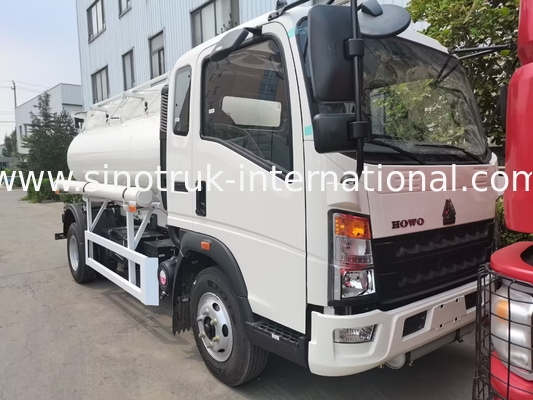 SINOTRUK HOWO 4X2 camion-citerne de transport de pétrole SINOTRUK HOWO 5-6CBM