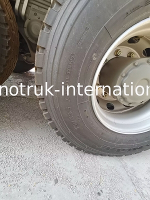 Sinotruk HOHAN Nouveau HOWO 8X4 camion de décharge 380 chevaux 12 roues blanc H77L ZZ3317V386JB1R type U