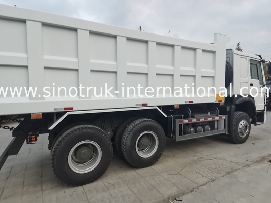 SINOTRUK HOWO 400HP camion de décharge pour la construction A7