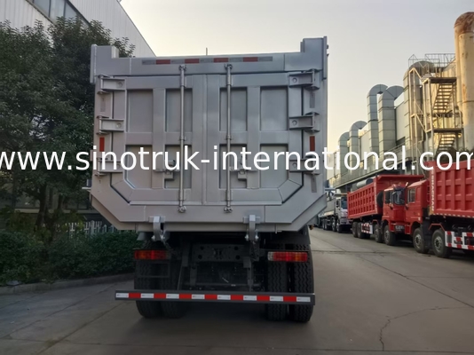 Camion à bascule SINOTRUK HOWO 400HP 12 roues LHD 40Tons 30CBM ZZ3317V3567B1
