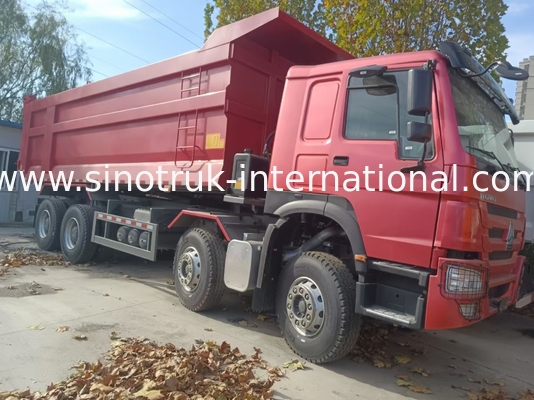 Camion à décharge à bascule SINOTRUK HOWO A7 8X4 pour la construction ZZ3317V3567B1