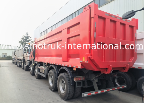 Sinotruk Howo camion de décharge à bascule Tx 400hp Euro 2 8 × 4 Lhd Boîte de chargement en forme de U rouge