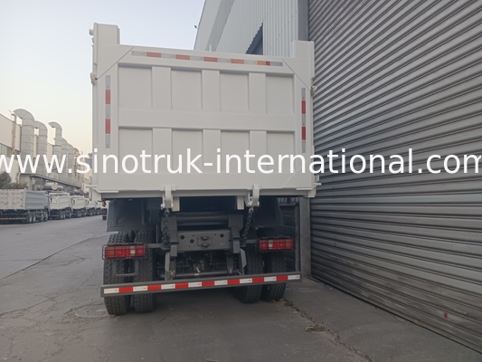 SINOTRUK HOWO 400 HP camion de décharge pour la construction N7 Lumière d'avertissement de pare-chocs militaire