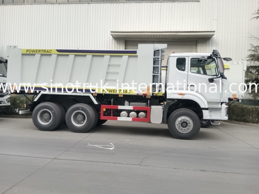30 à 40 tonnes RHD 10 roues déchargeuse à bascule SINOTRUK Haohan pour la construction Blanc