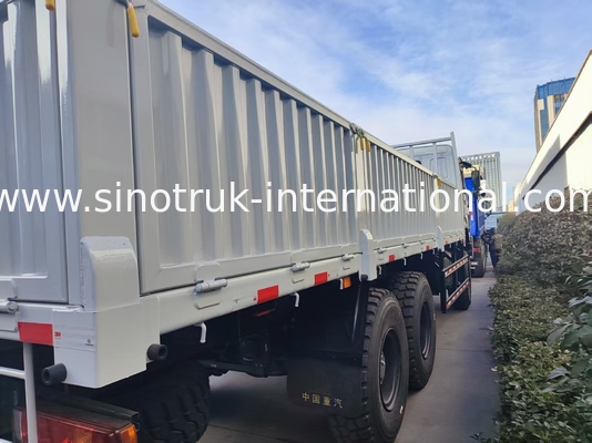 Débloquez la puissance et la polyvalence tout conquérant blanc HOWO 6x6 400HP hors route camion de marchandises