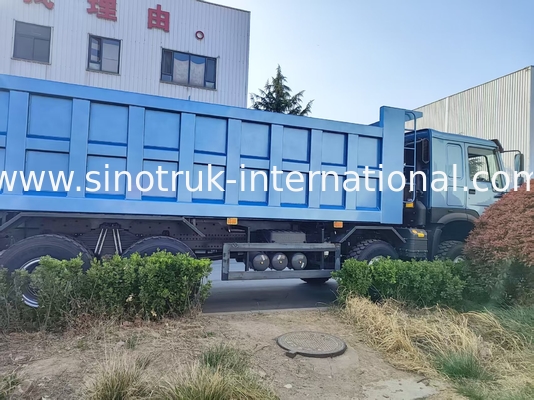 Captivant Blue HOWO 8×4 380HP 26.91CBM camion de décharge où la puissance rencontre la précision dans chaque charge!