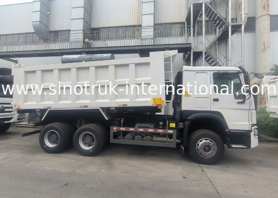 Camion à décharge à bascule 6x4 Diesel Poids lourd à main gauche