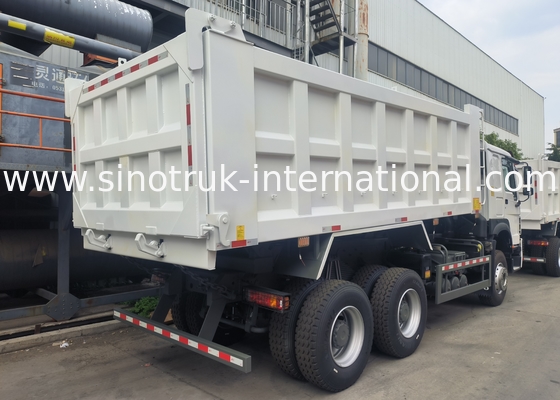 Camion à décharge à bascule 6x4 Diesel Poids lourd à main gauche