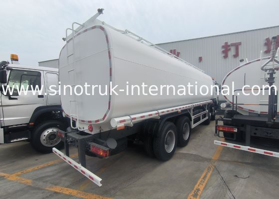 Camion de transport de pétrole avec moteur de 400 ch : la solution parfaite pour une livraison d'huile en toute sécurité