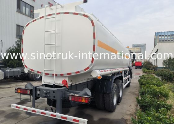 Sinotruk Howo 20CBM Camion réservoir de carburant 10 roues 340hp 6 × 4 compartiments multiples