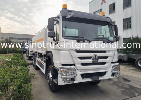 Sinotruk Howo 20CBM Camion réservoir de carburant 10 roues 340hp 6 × 4 compartiments multiples