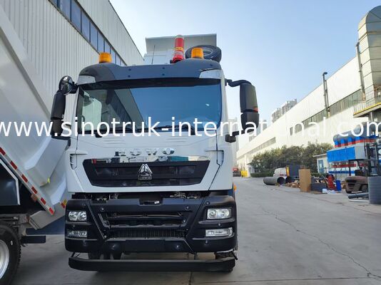 Camion benne HOWO TX 6*4 blanc avec moteur MAN de 390 ch et caisse de chargement de 20 m³ pour des performances supérieures