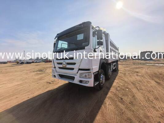 Camion à décharges à bascule Moteur de charge lourde de 40 à 50 tonnes de capacité de charge, moteur diesel de 375 chevaux et longueur de la boîte de chargement de 7300 mm