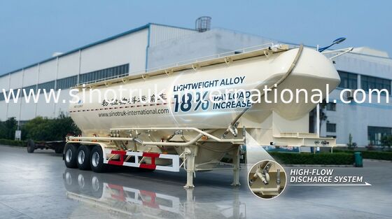 De poudre du réservoir 55-65CBM Weichai de moteur de tracteur remorque matérielle SINOTRUK HOWO semi