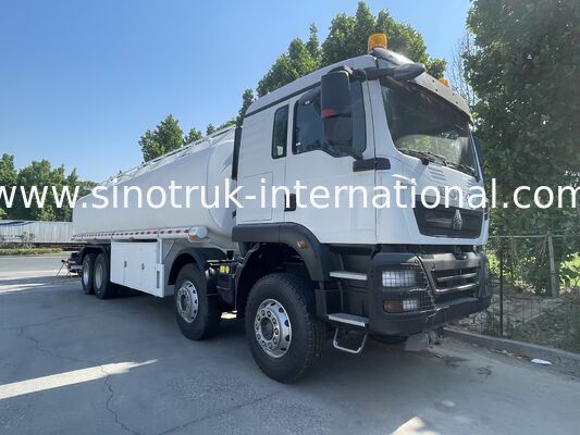 HOWO 8X4 réservoir de stockage d'huile de pétrole camion de livraison de carburant 35CBM deux voyants d'avertissement avec pistolet à tuyau