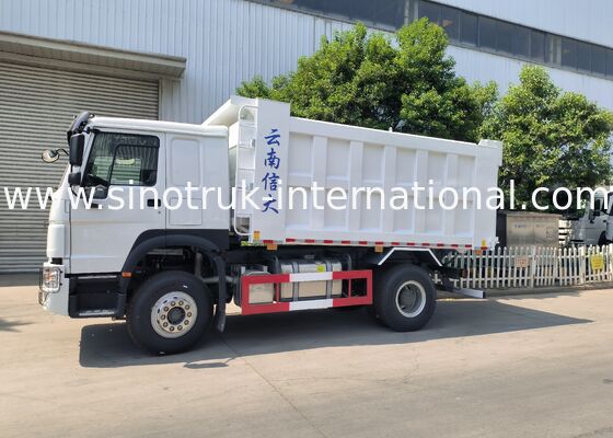 Tracteur lourd à commande à gauche équipé d'un moteur WEICHAI optimisé pour le transport de marchandises lourdes dans des environnements industriels