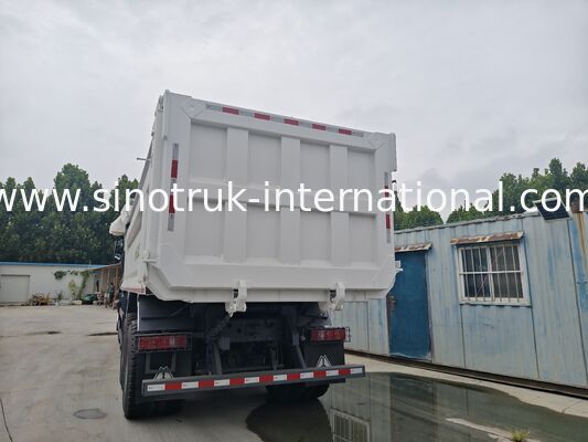 Camion benne basculante HOWO 8X4 380HP NX avec bâche latérale RHD